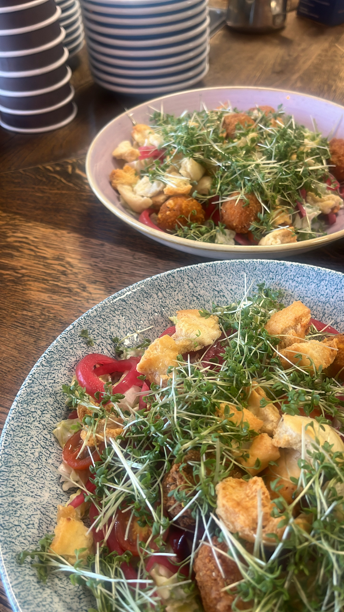 5A81E724 9B16 48D8 AB63 4AD03671185E